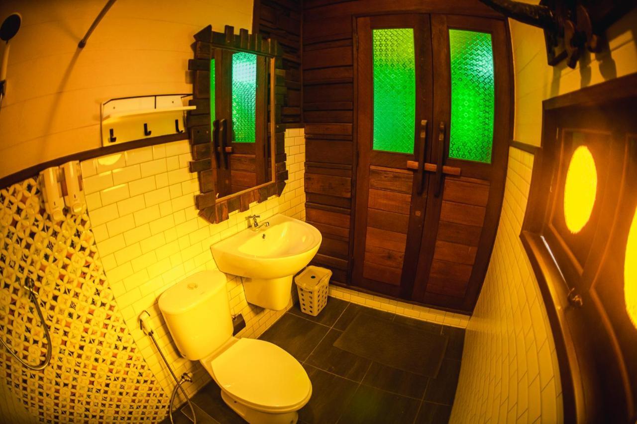 Suankaew​ Art​ Hostel​ Чонбури Екстериор снимка