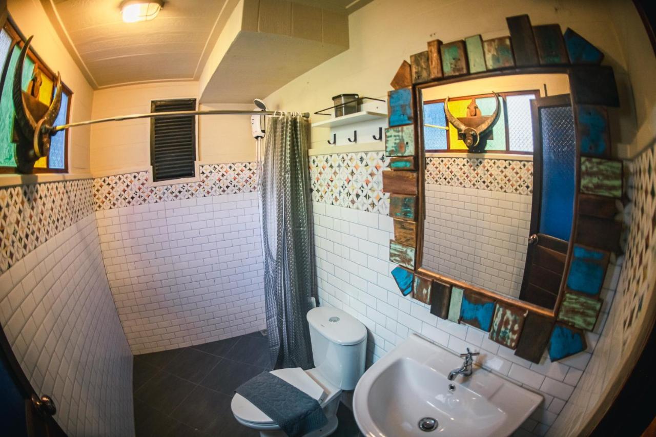 Suankaew​ Art​ Hostel​ Чонбури Екстериор снимка
