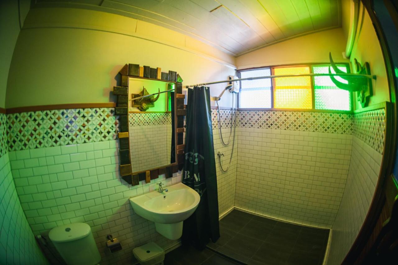 Suankaew​ Art​ Hostel​ Чонбури Екстериор снимка