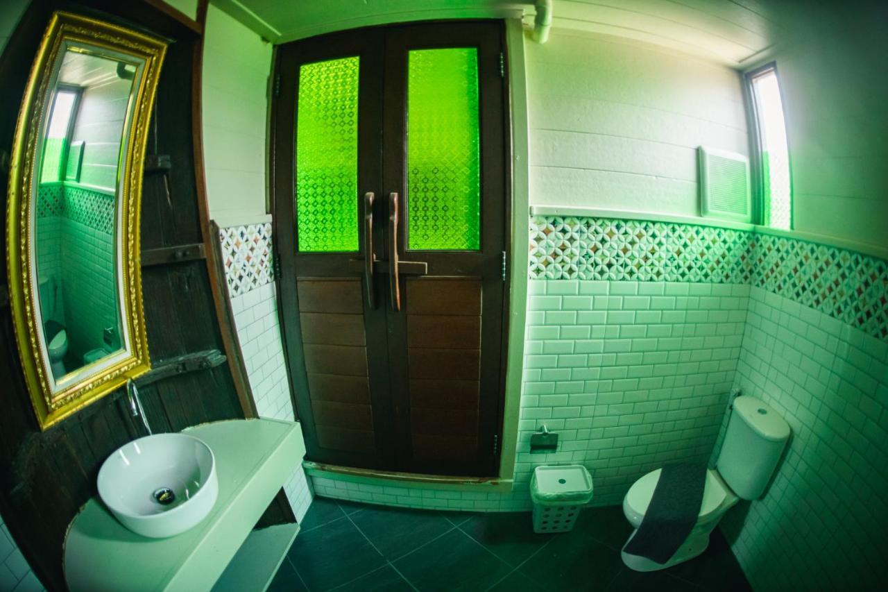 Suankaew​ Art​ Hostel​ Чонбури Екстериор снимка